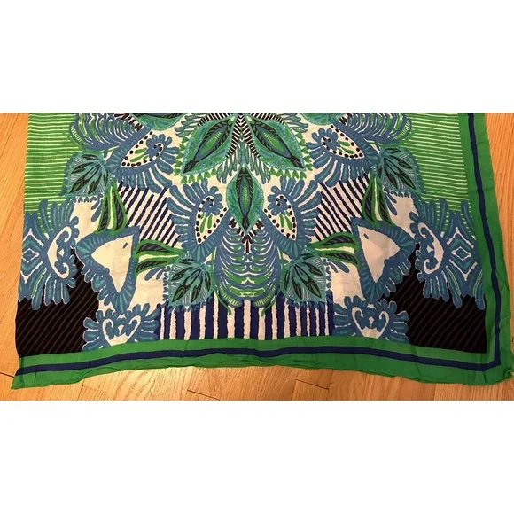 Big, Beautiful Stella & Dot Union Square Scarf Wrap Sarong - Picture 2 of 5